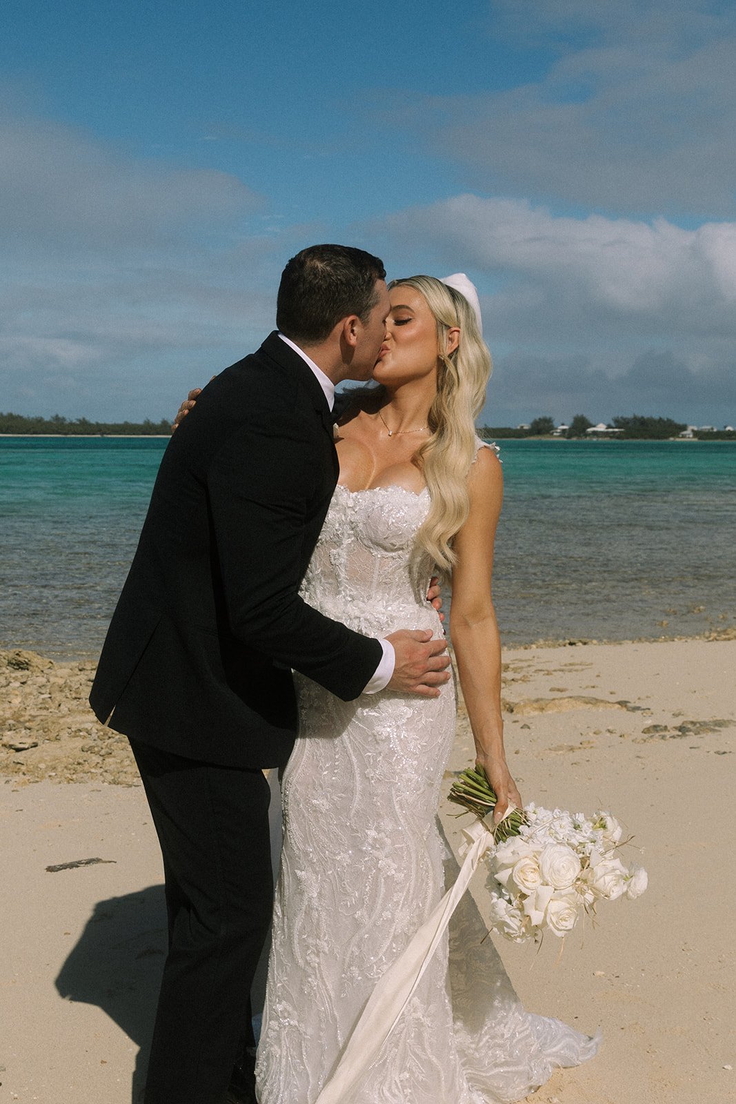 maeco-creative_the-other-side_bahamas-wedding_28