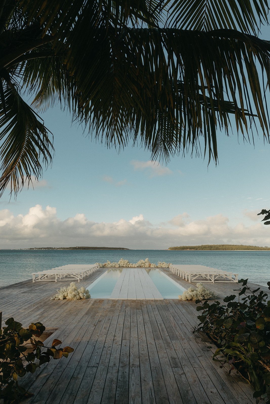 maeco-creative_the-other-side_bahamas-wedding_40