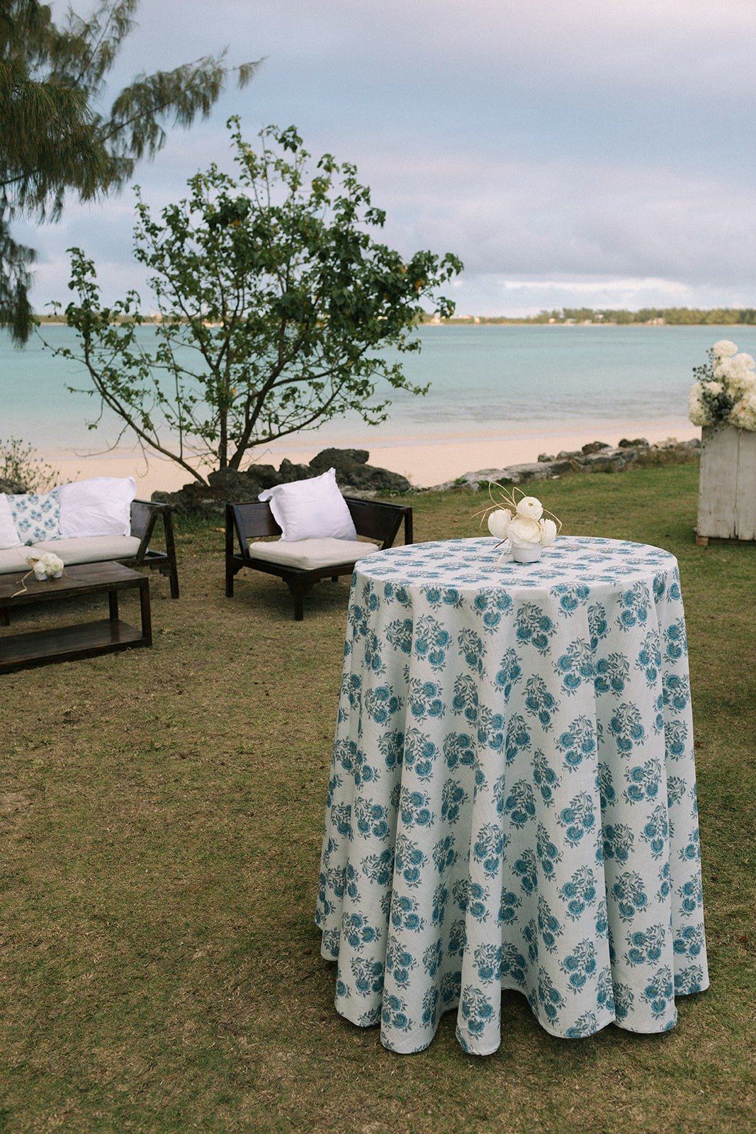 maeco-creative_the-other-side_bahamas-wedding_81