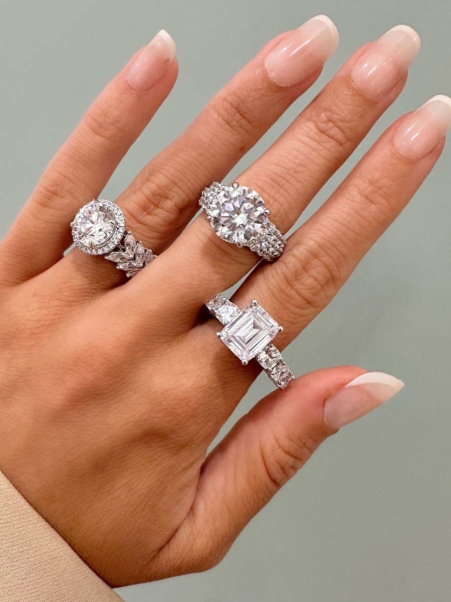 let a jewelry specialist help you find your ring, no strings attached