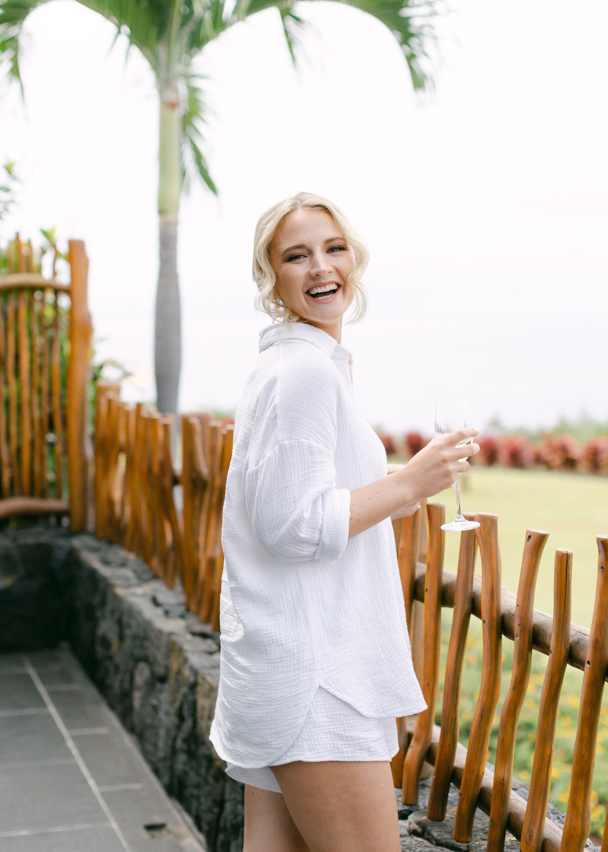 bride getting ready photo in hawaii