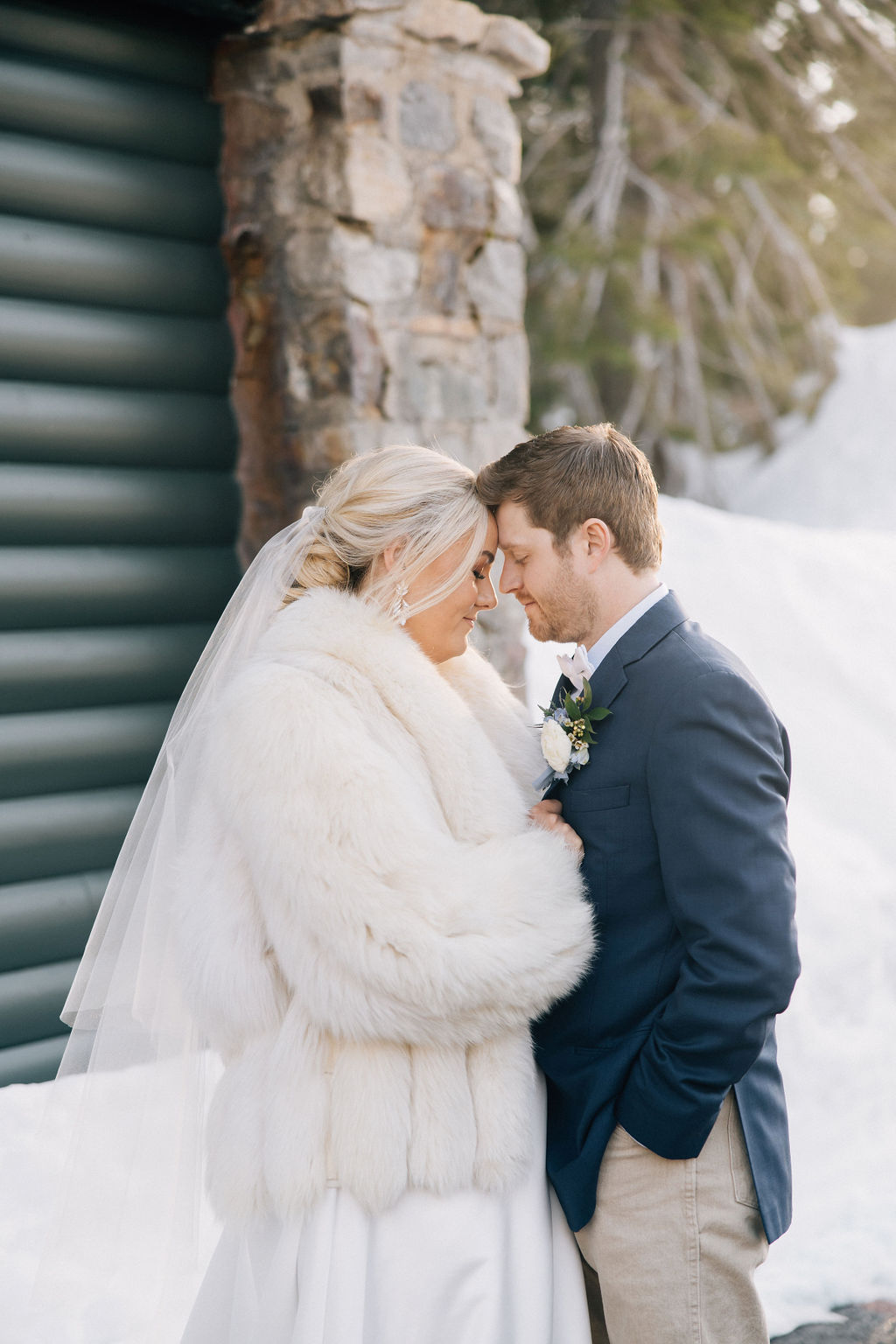 where to get married in the snow