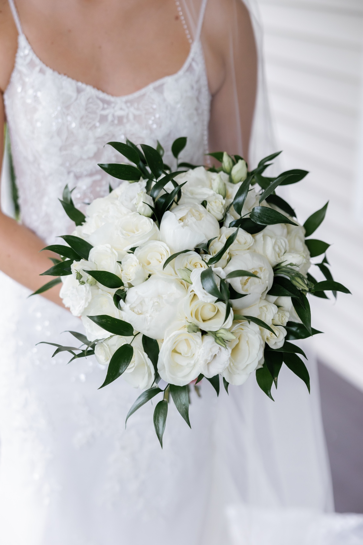 all white wedding bouquet ideas