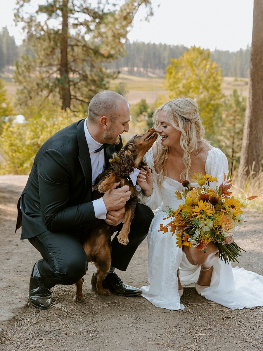 Fall wedding in a scenic meadow with boho vibes and timeless looks