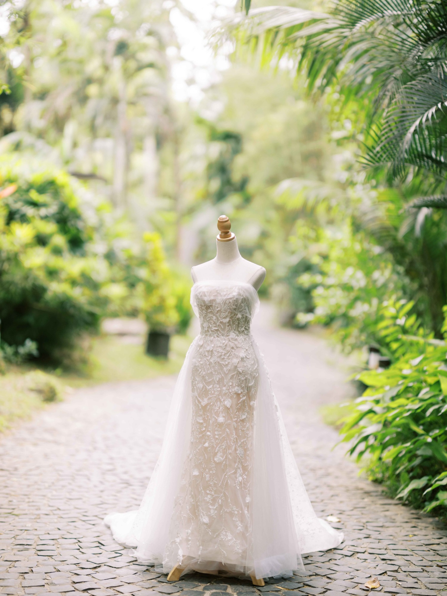 wedding dress photography ideas