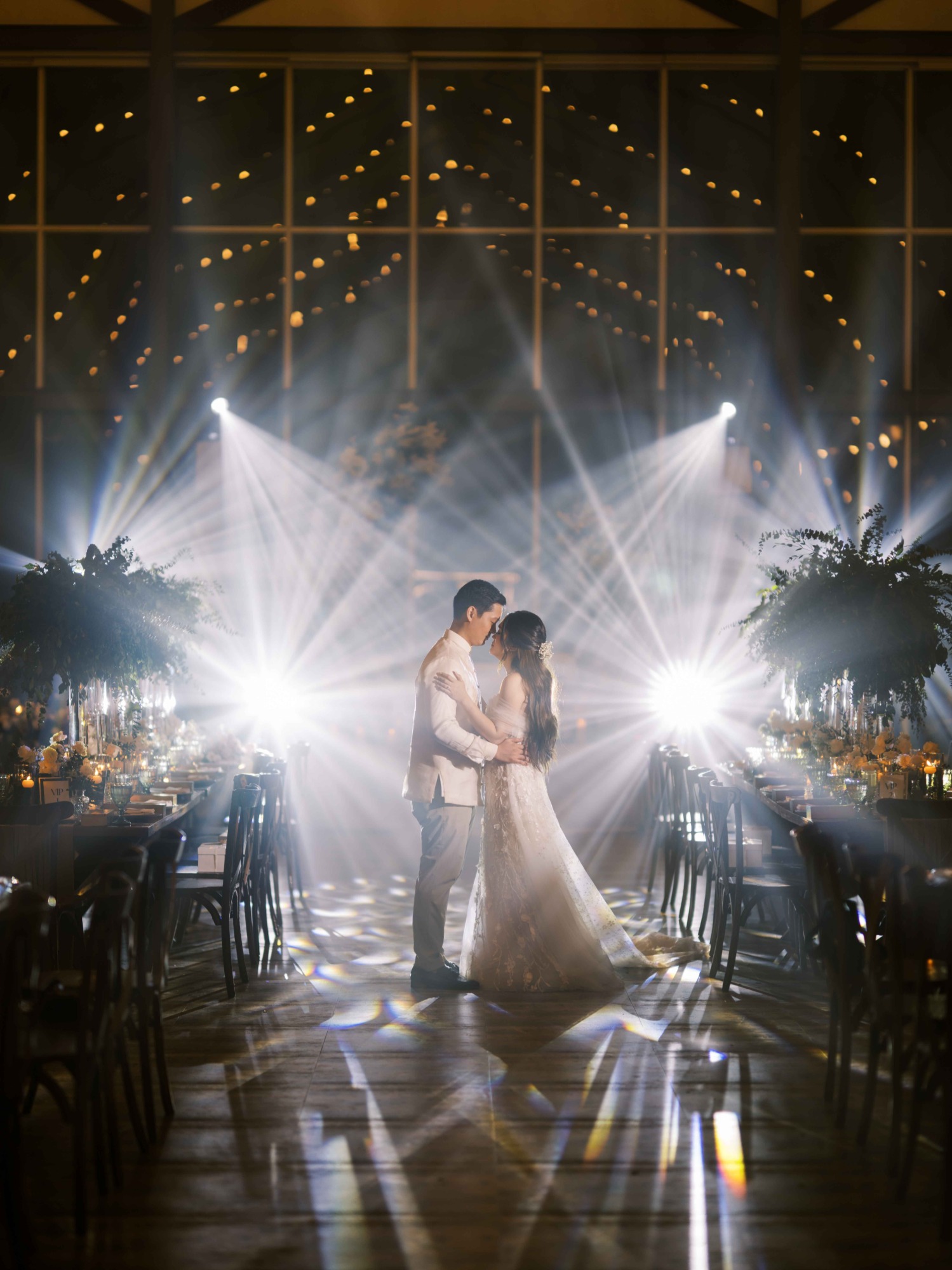 cool lighting ideas for wedding reception