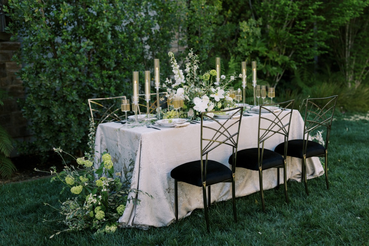 modern green white and black wedding ideas