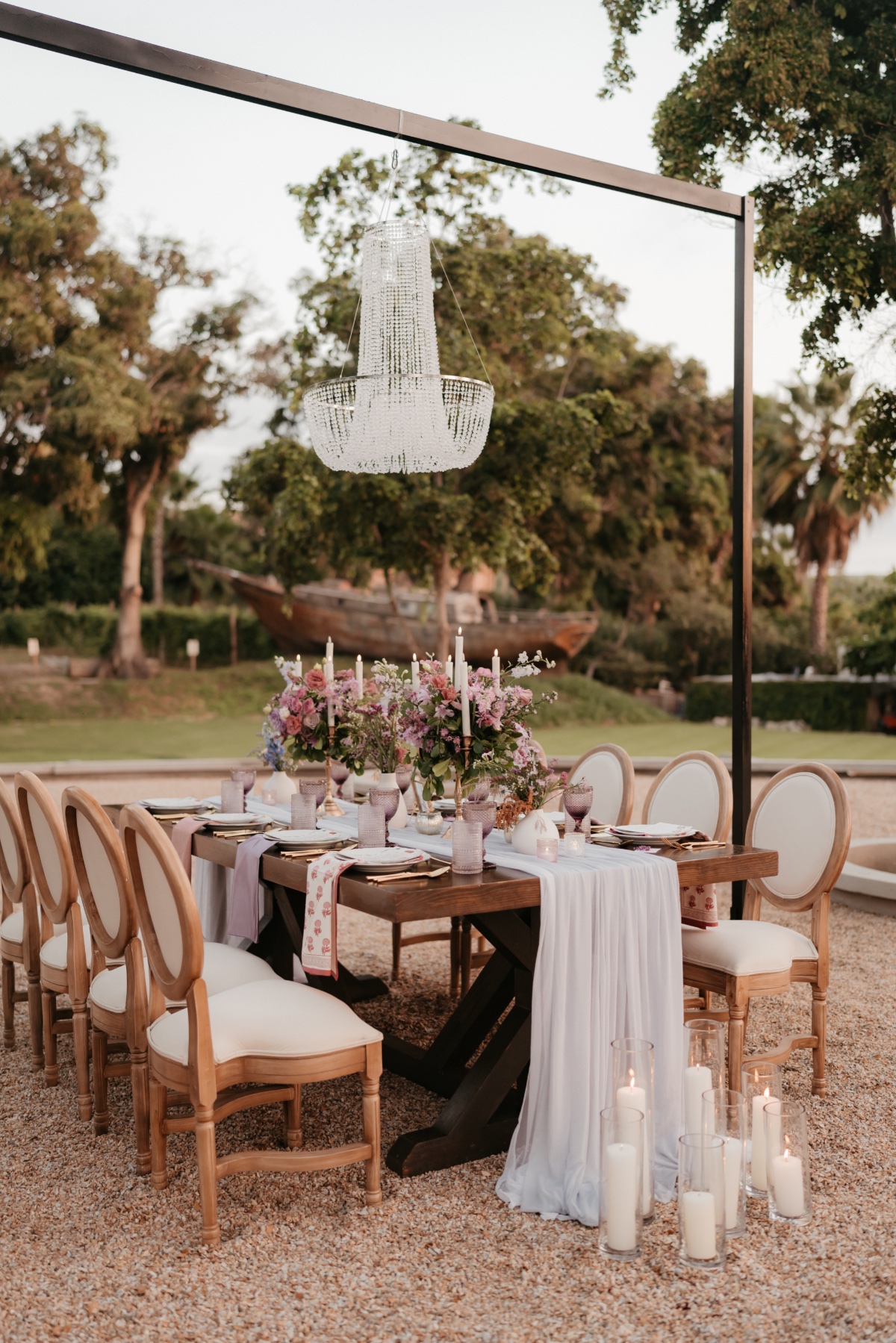 outdoor wedding reception in mexico garden