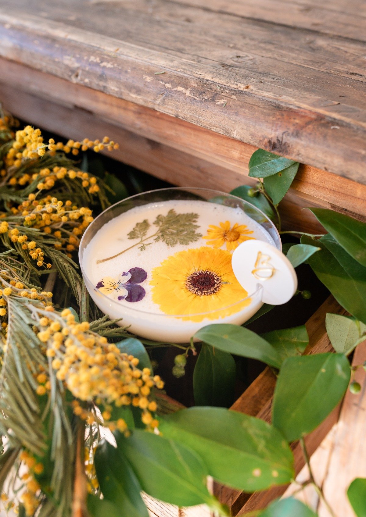 cocktails with dried flowers