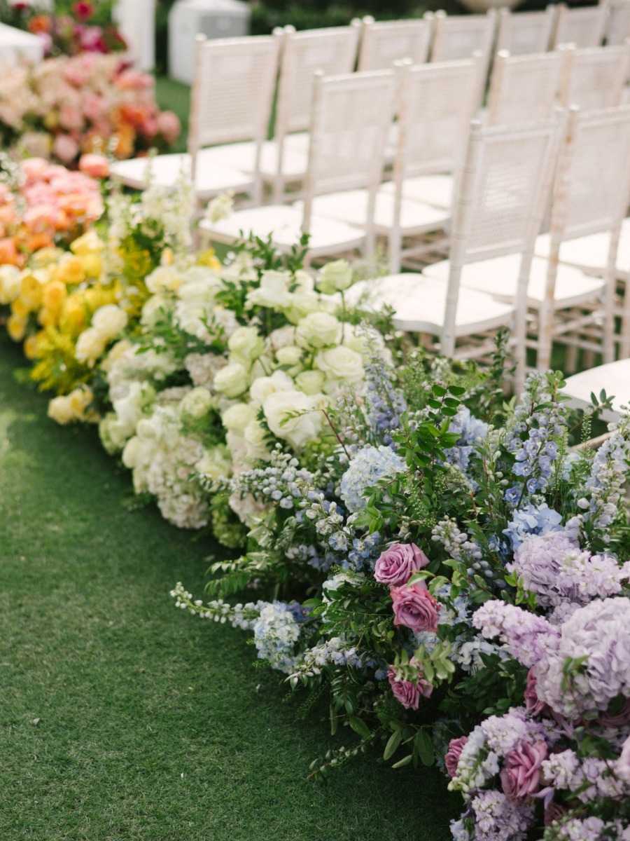 A rainbow bayfront wedding in Miami with chinoiserie details