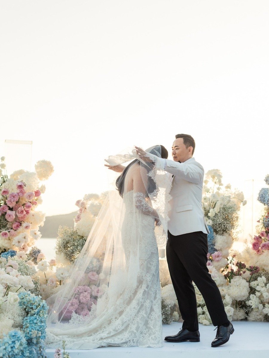 Clouds inspired this pastel-colored daydream of a wedding in Thailand