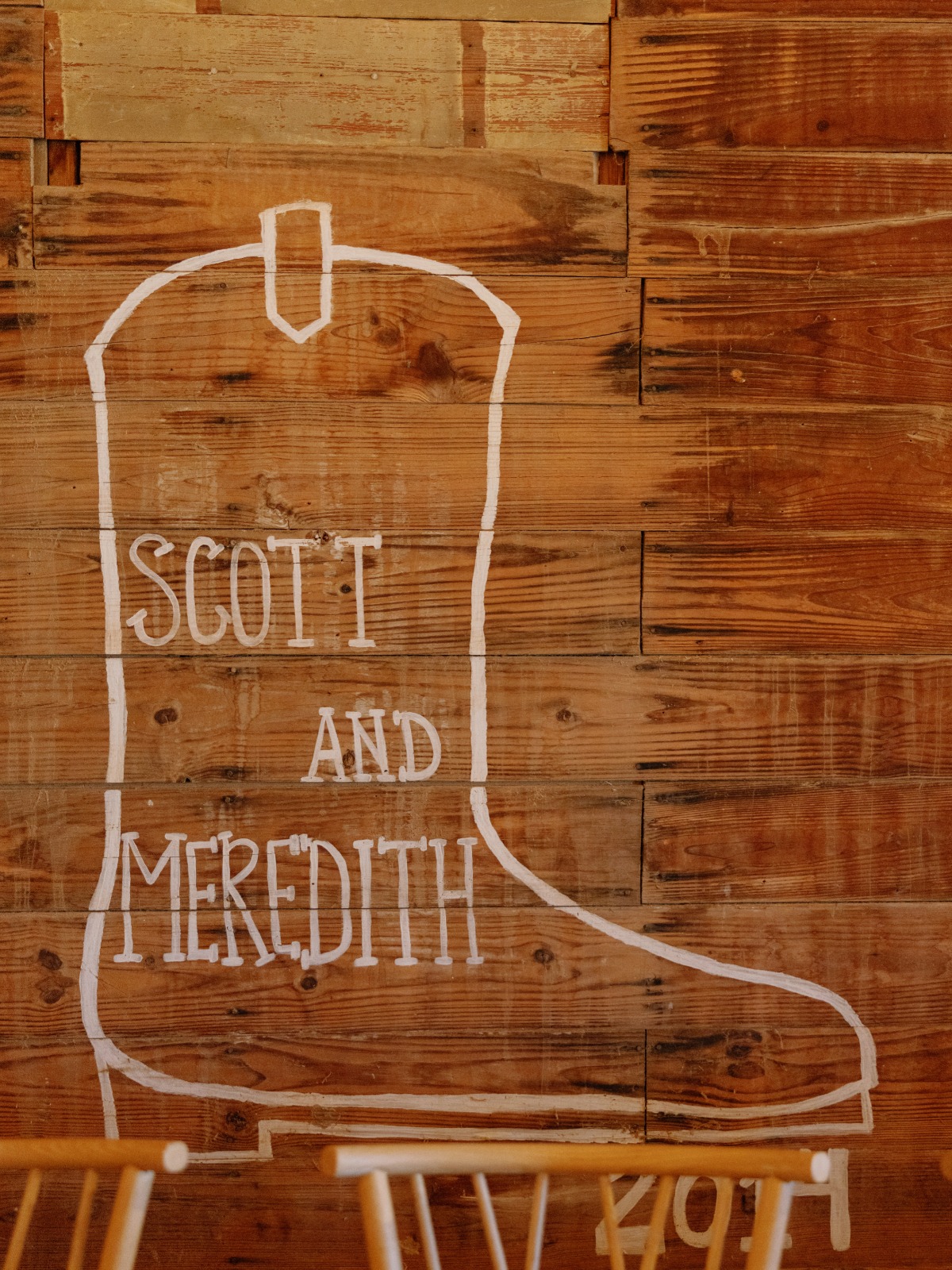 rustic barn wedding welcome sign