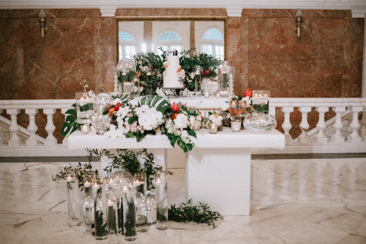 tropical cake table for wedding