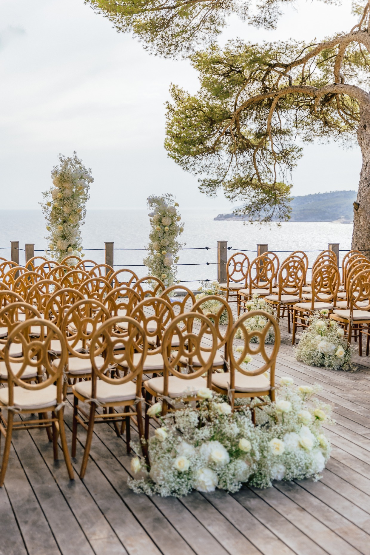 ornate chair rentals from belounge for wedding ceremony 