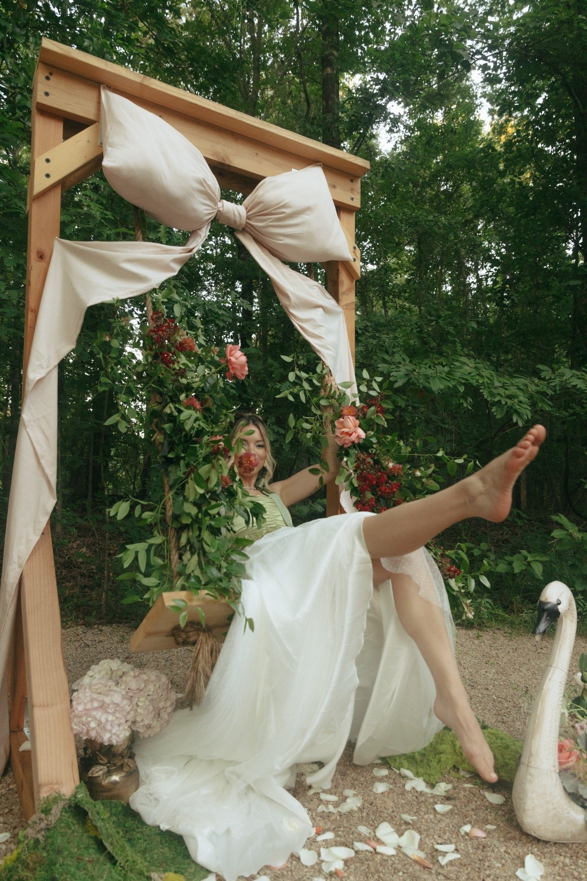 portable swing rental for bridal shower