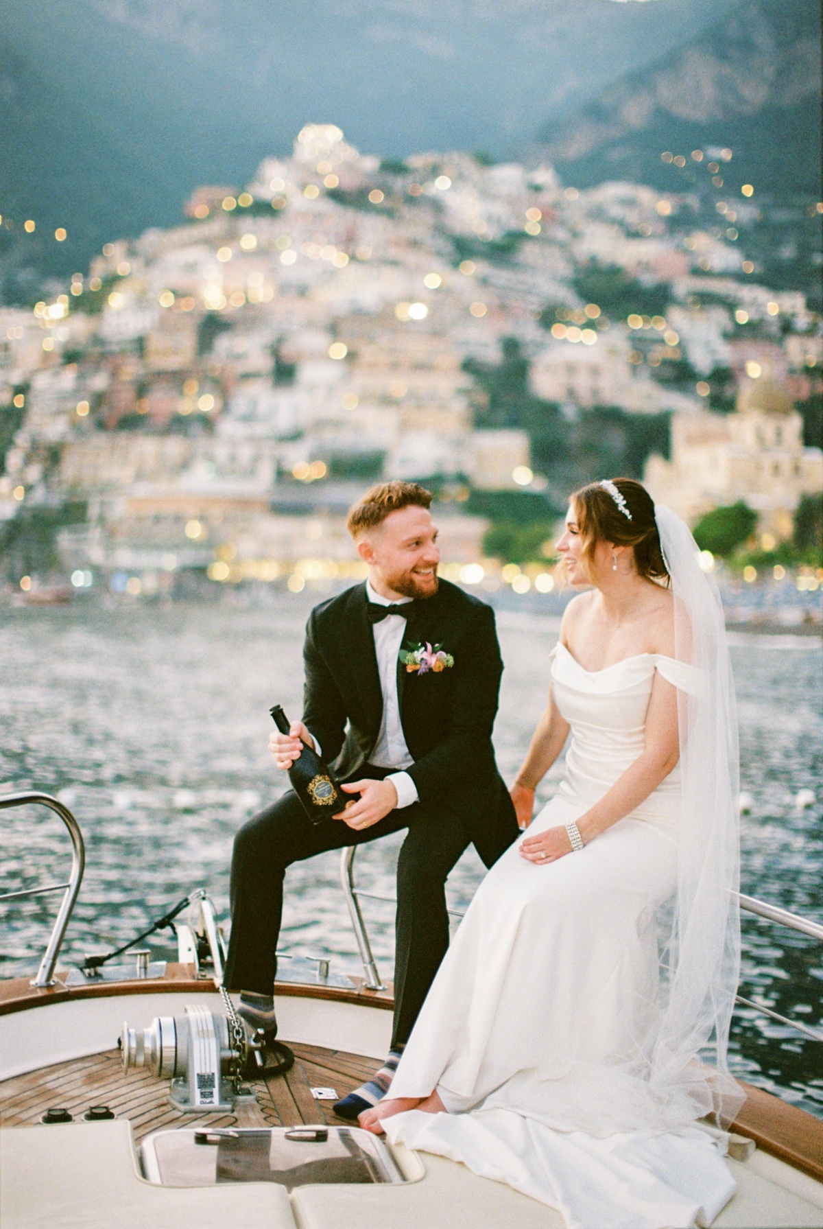 boat elopement ideas in italy