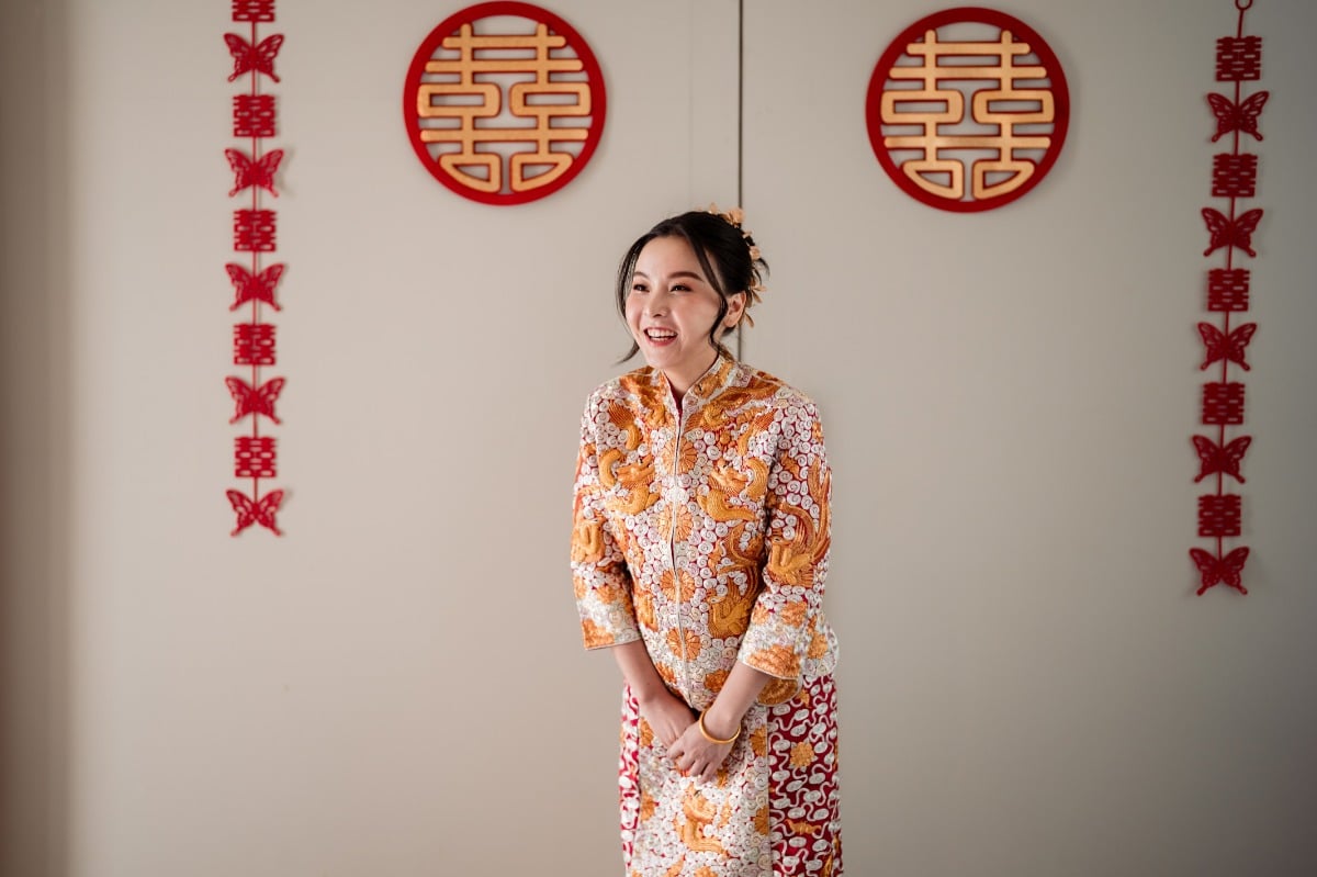 bridal ensemble for chinese tea ceremony