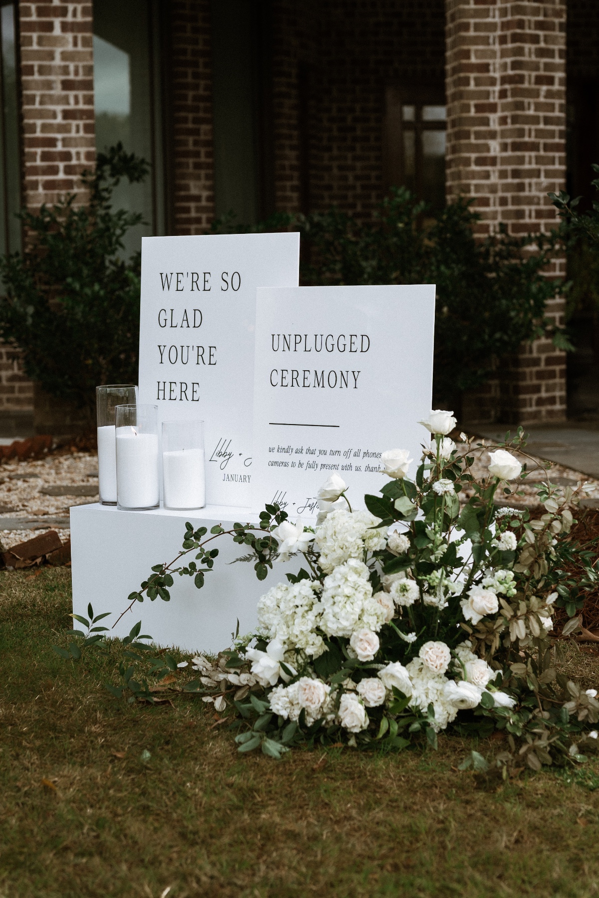 modern minimalist wedding ceremony signs