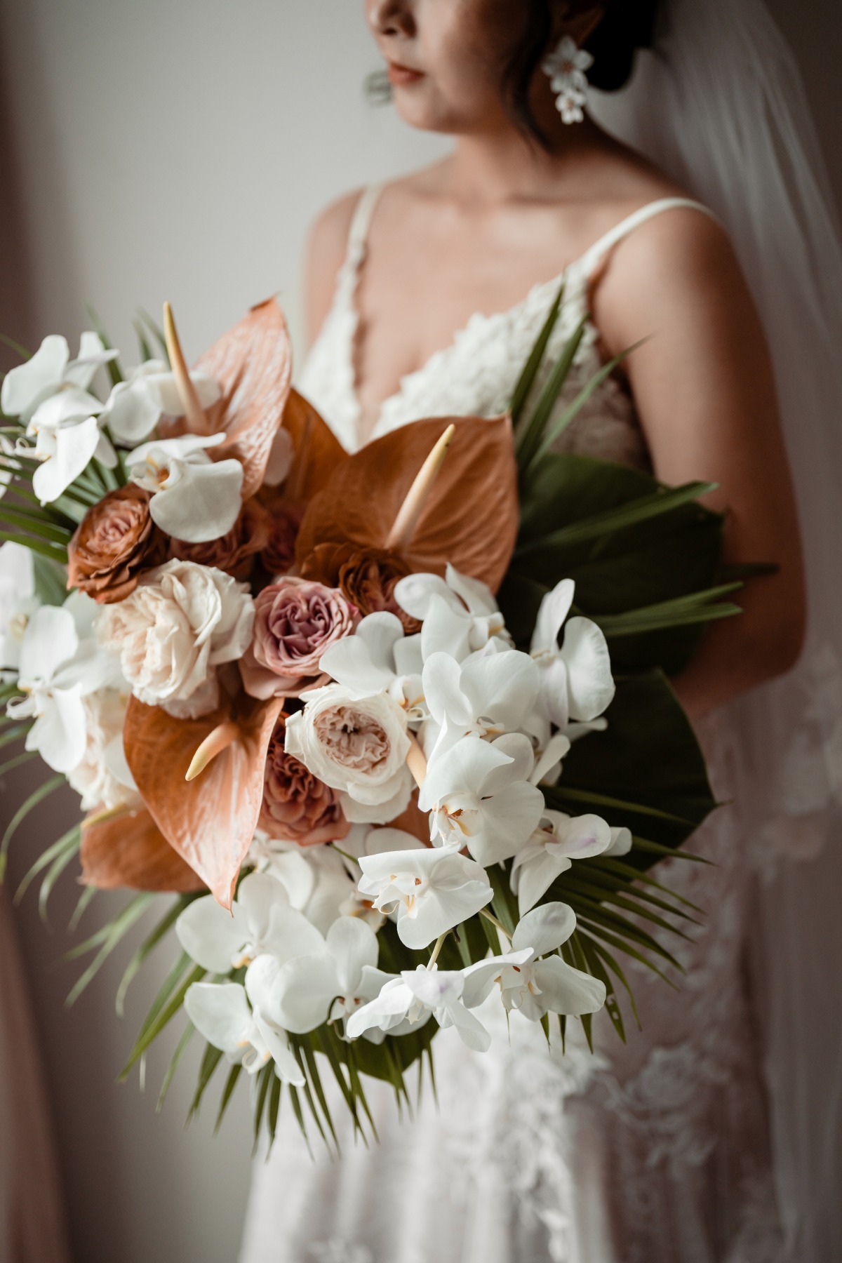 terracotta and white tropical wedding bouquet