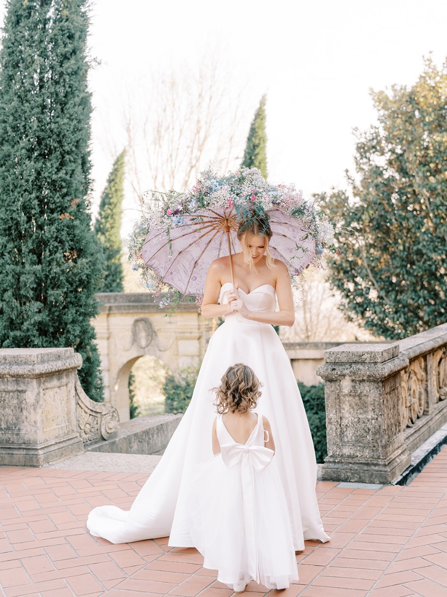 Floral fantasy in pastel hues at a romantic museum estate