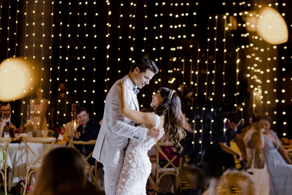 twinkle light dancefloor for wedding