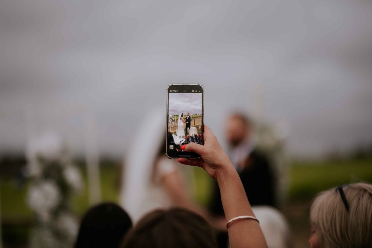 never miss moments wedding photo sharing platform