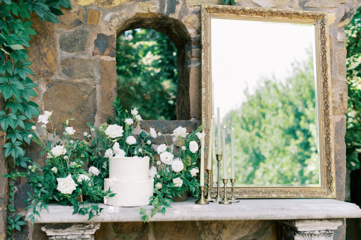 stone bench cake table