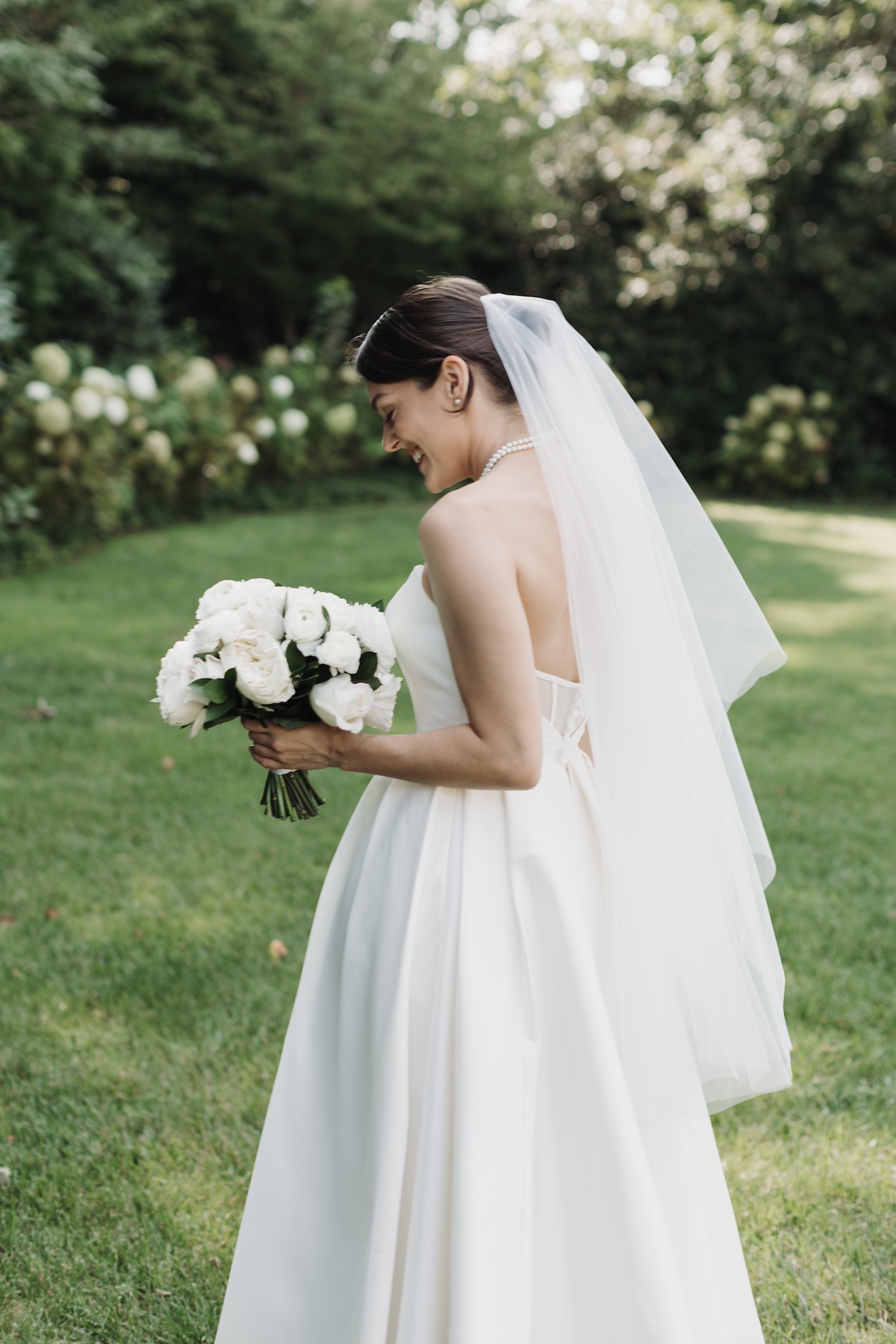 waist-length veil