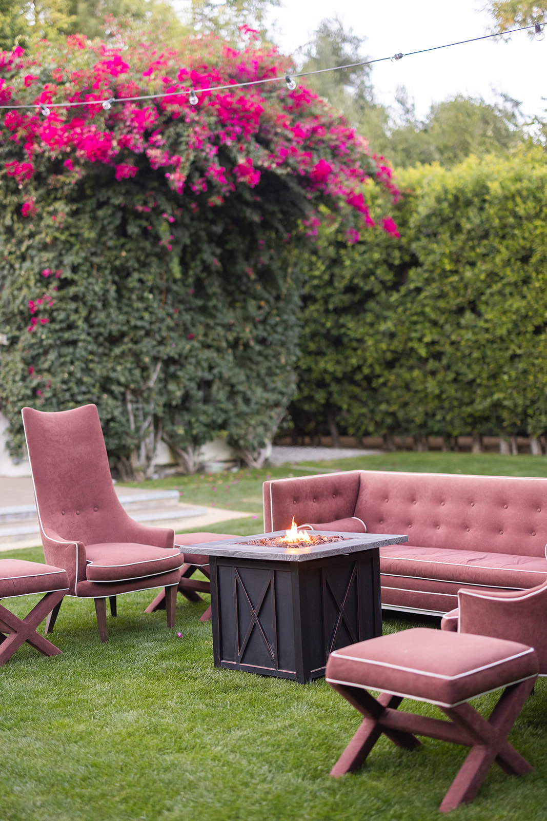 pink outdoor lounge for wedding