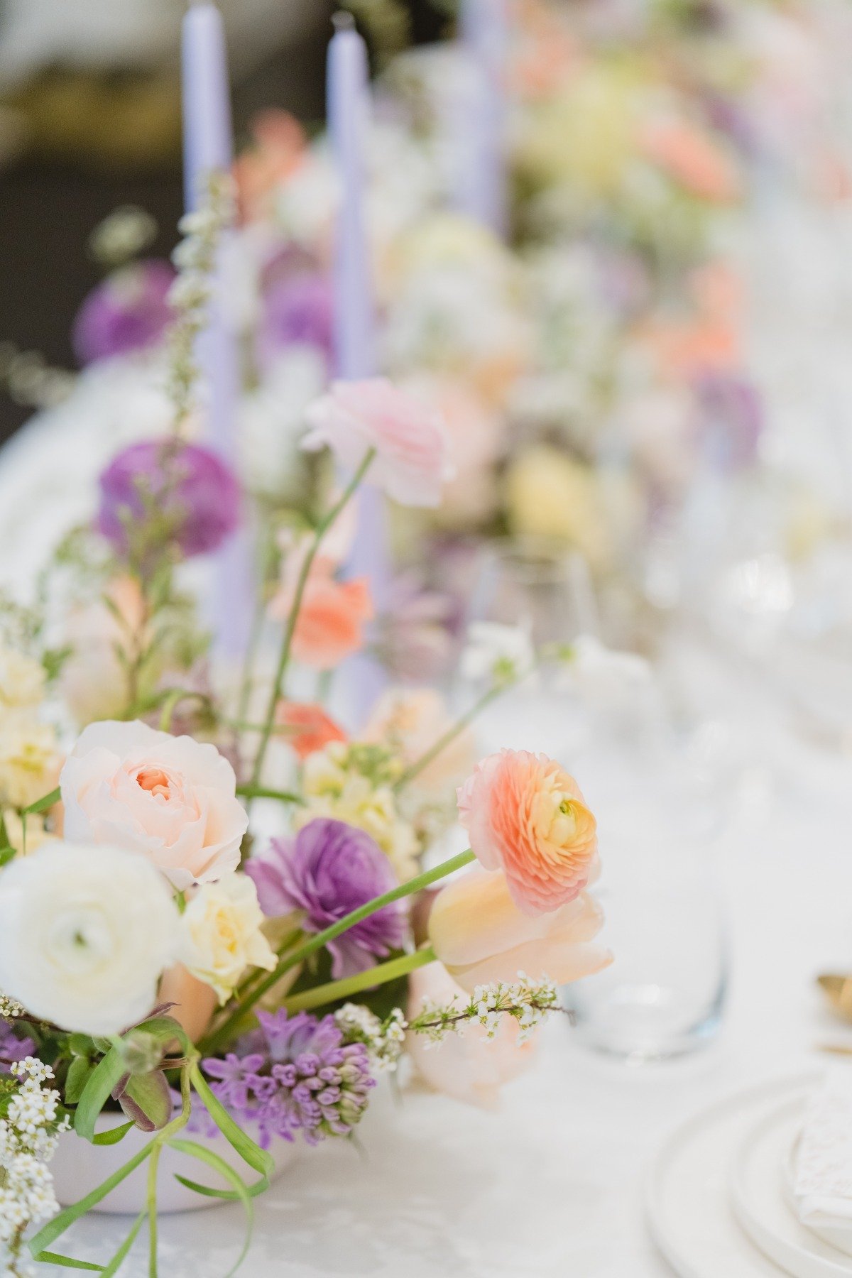 purple and peach centerpieces