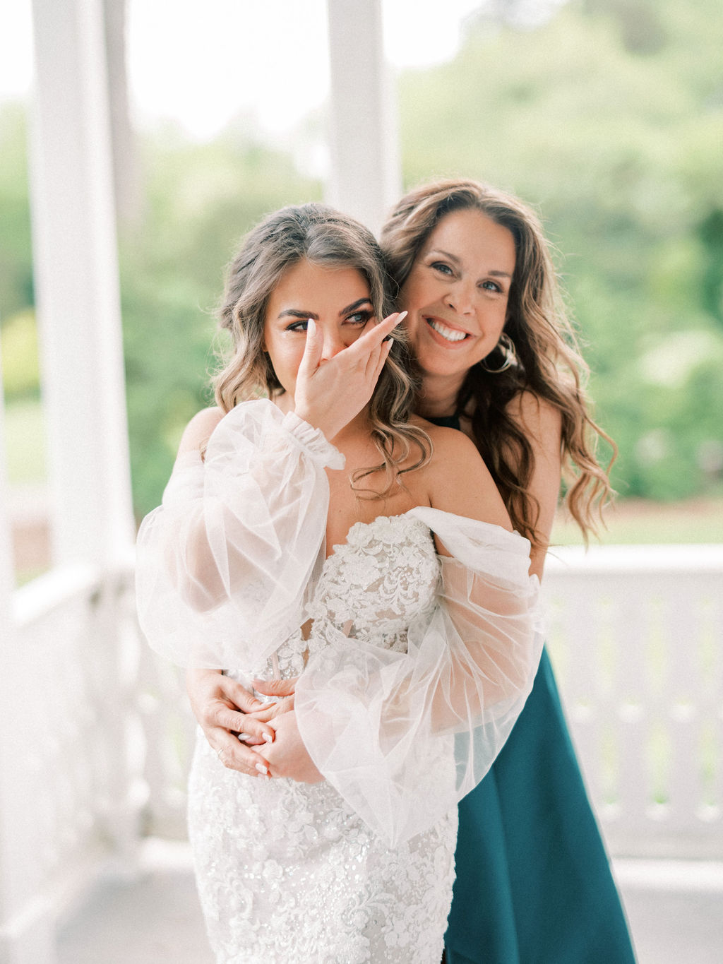 cute mother of the bride photo idea