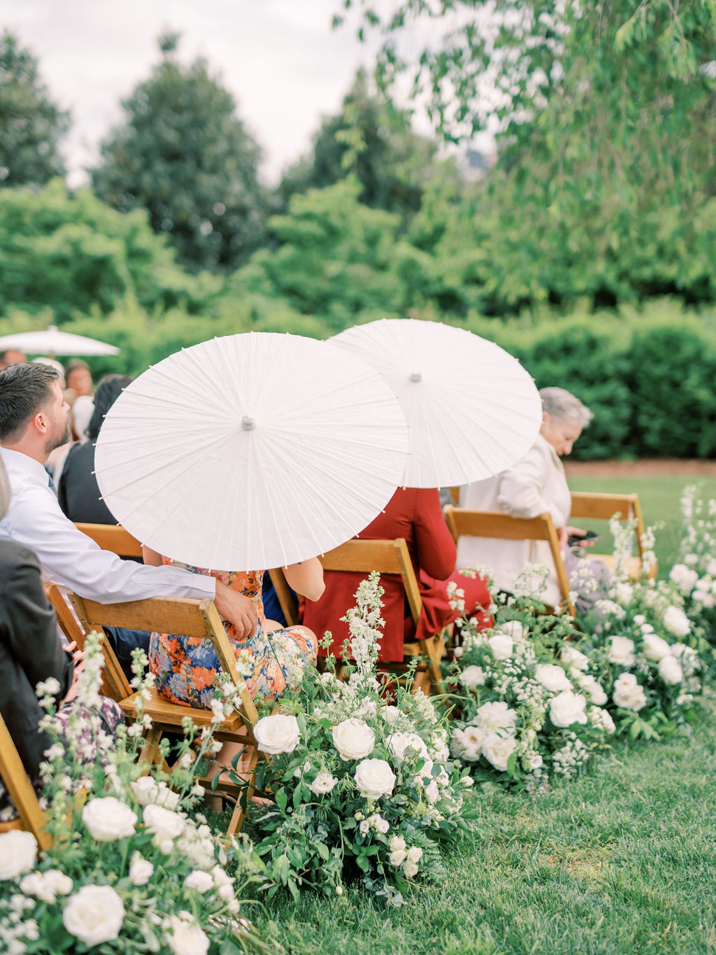 parasols for outdoor wedding ceremony