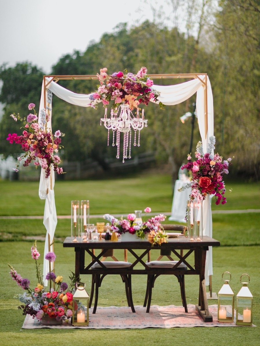 Bubble exits are the new petal toss in this jewel-tone wedding