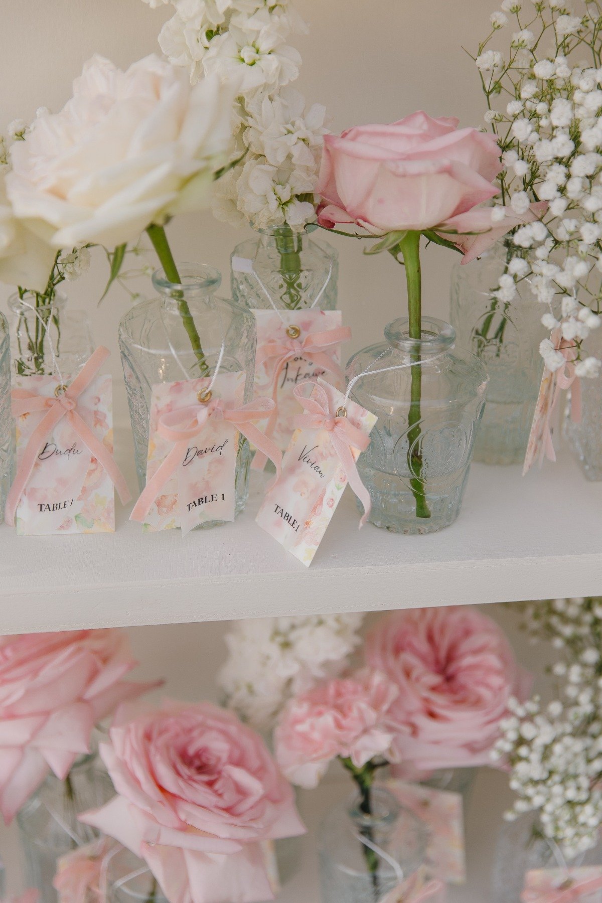 single stem rose vases for seating cards