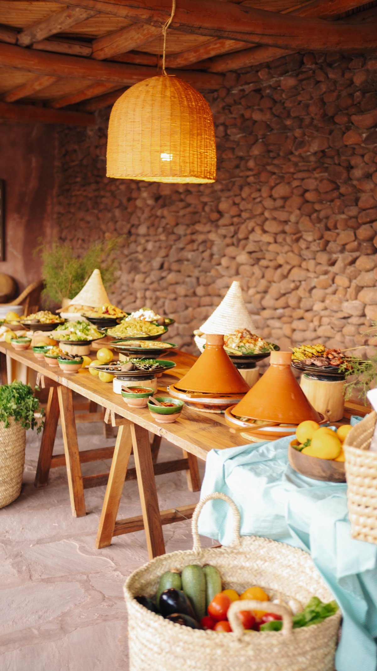 Moroccan-inspired wedding dinner