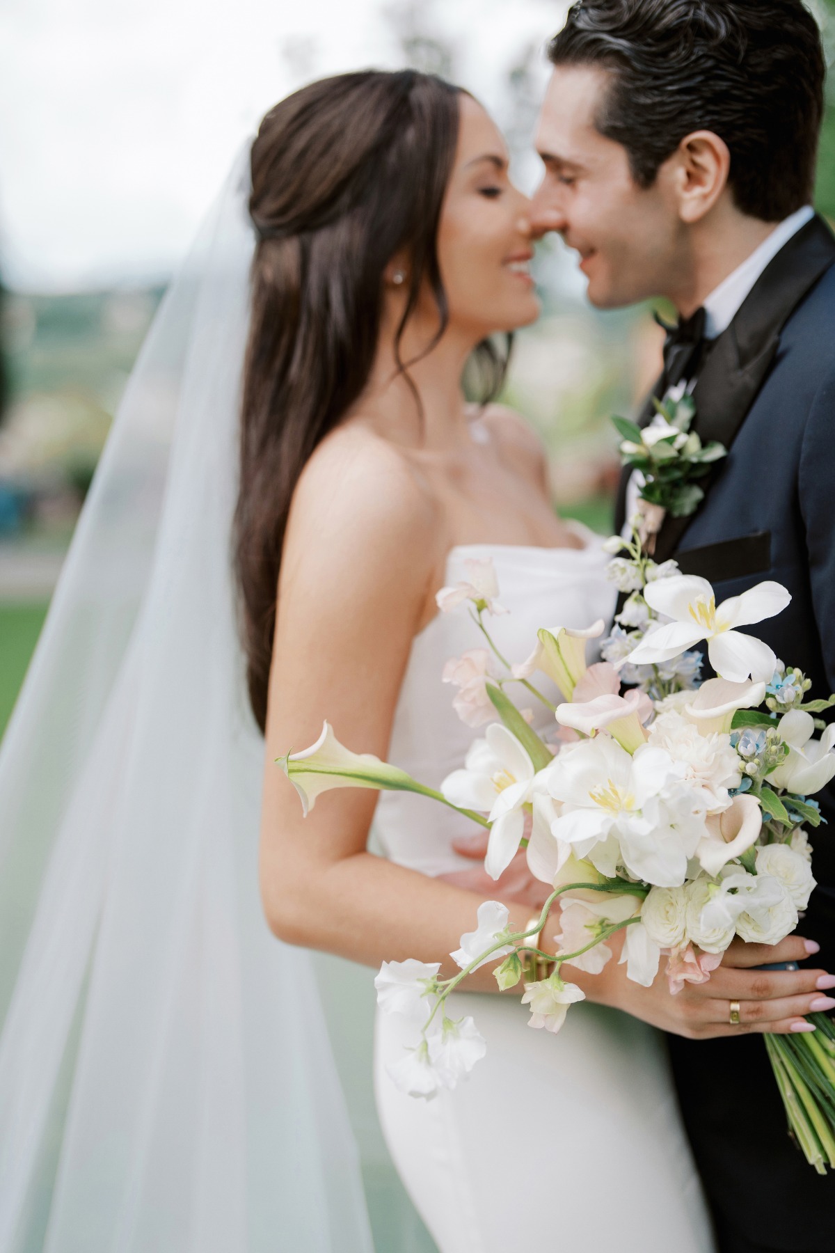 ivory and blush simple wedding bouquet