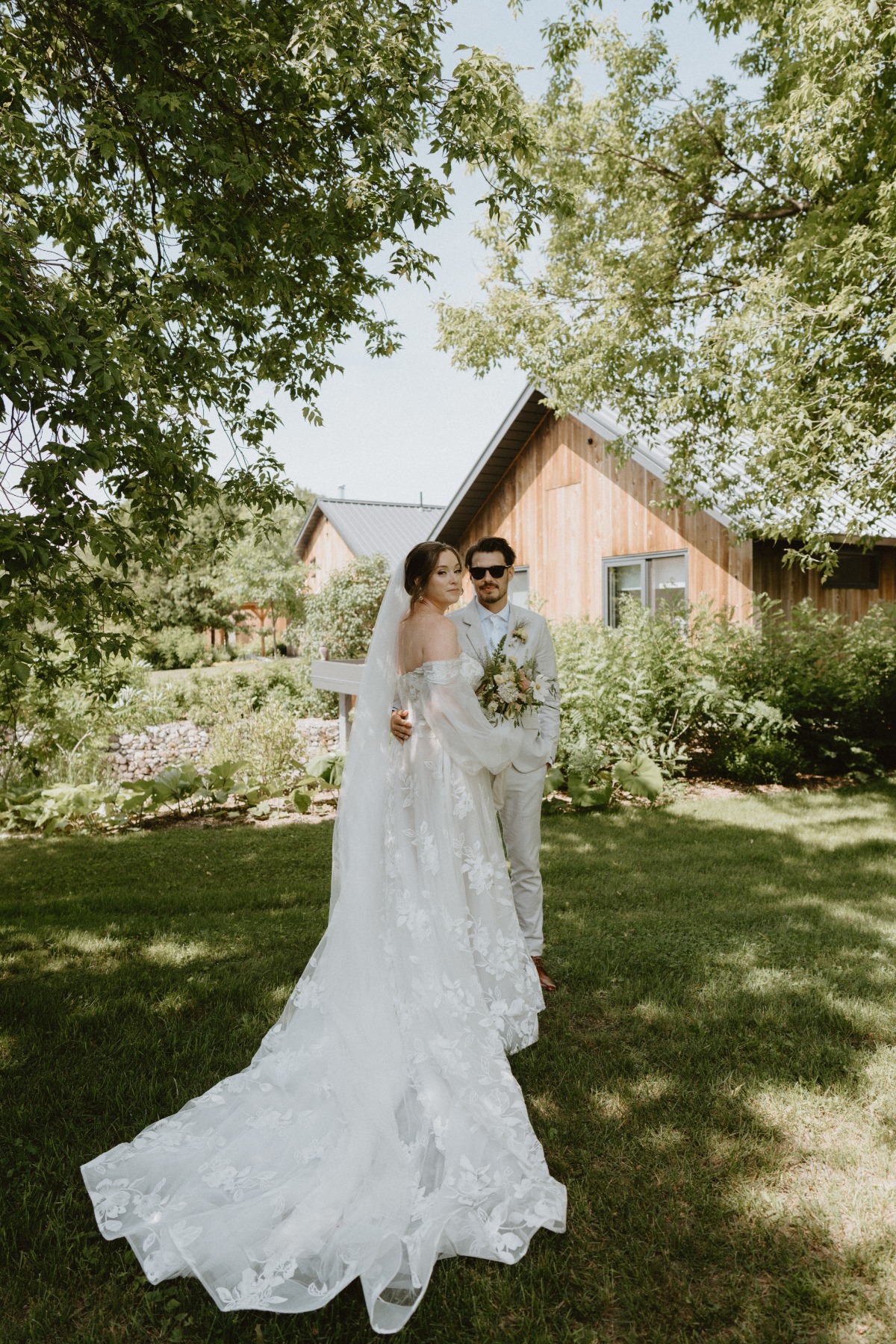 danielle-aisling_ethereal_garden_wedding_quebec_canada-61