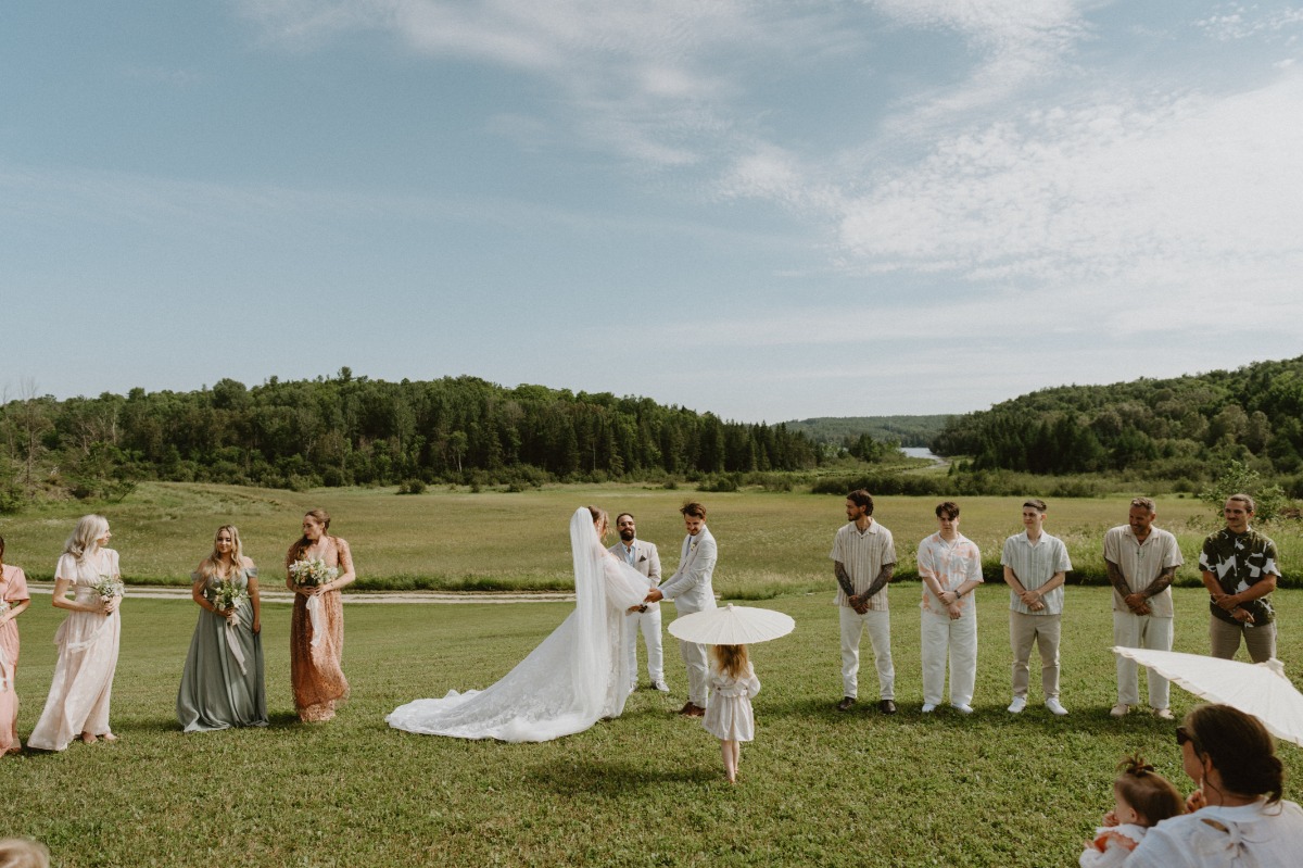 danielle-aisling_ethereal_garden_wedding_quebec_canada-78