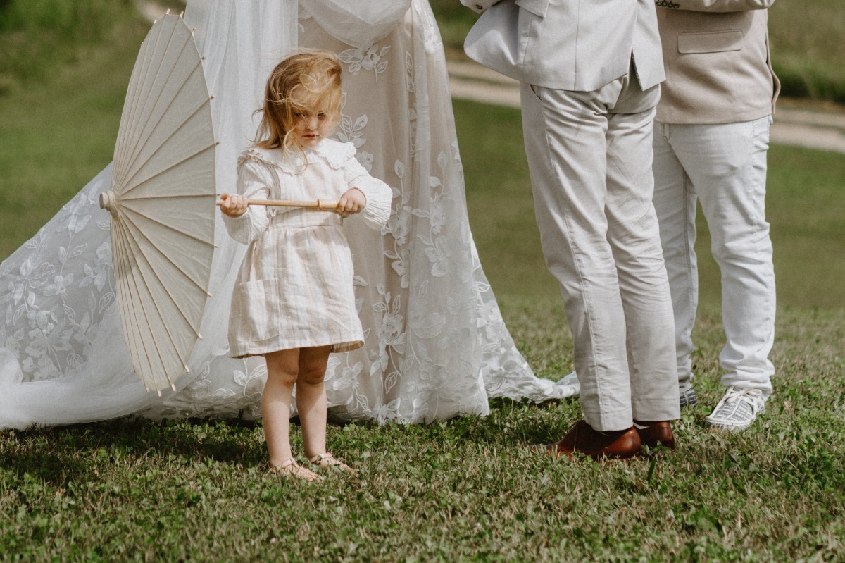 danielle-aisling_ethereal_garden_wedding_quebec_canada-79