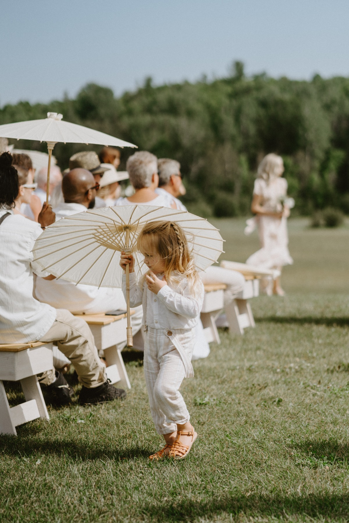 danielle-aisling_ethereal_garden_wedding_quebec_canada-89