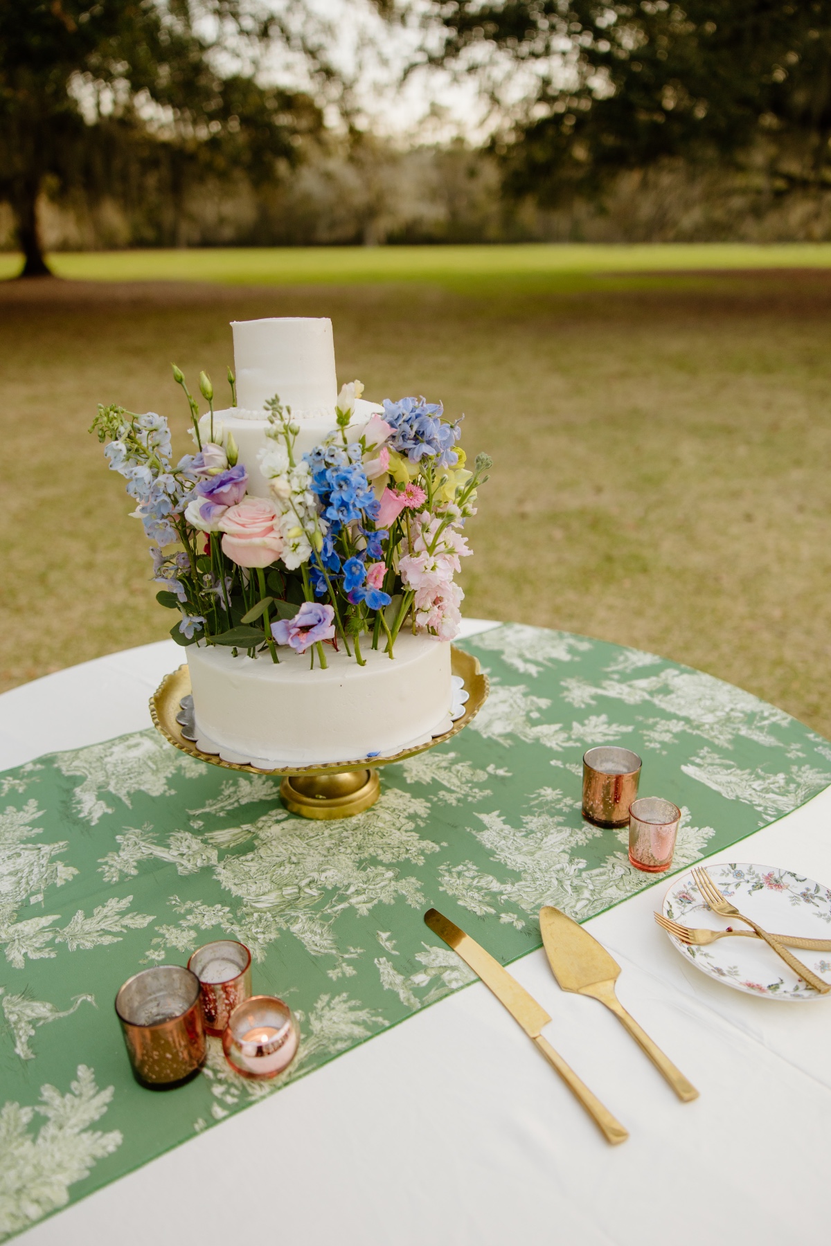 garden inspired wedding cake