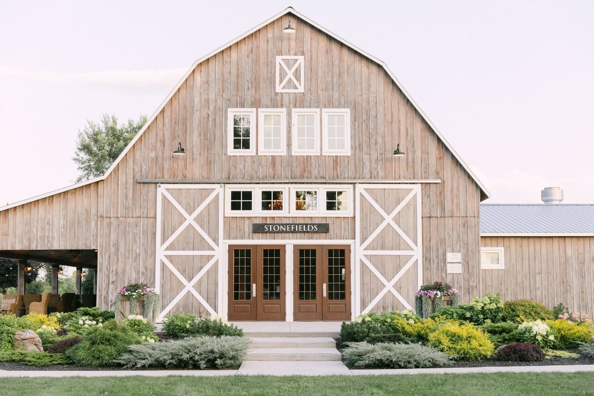 barn wedding