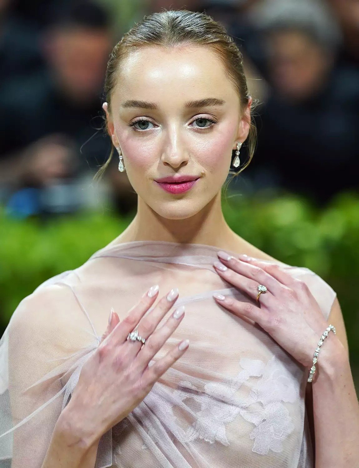 phoebe Dynevor engagement ring