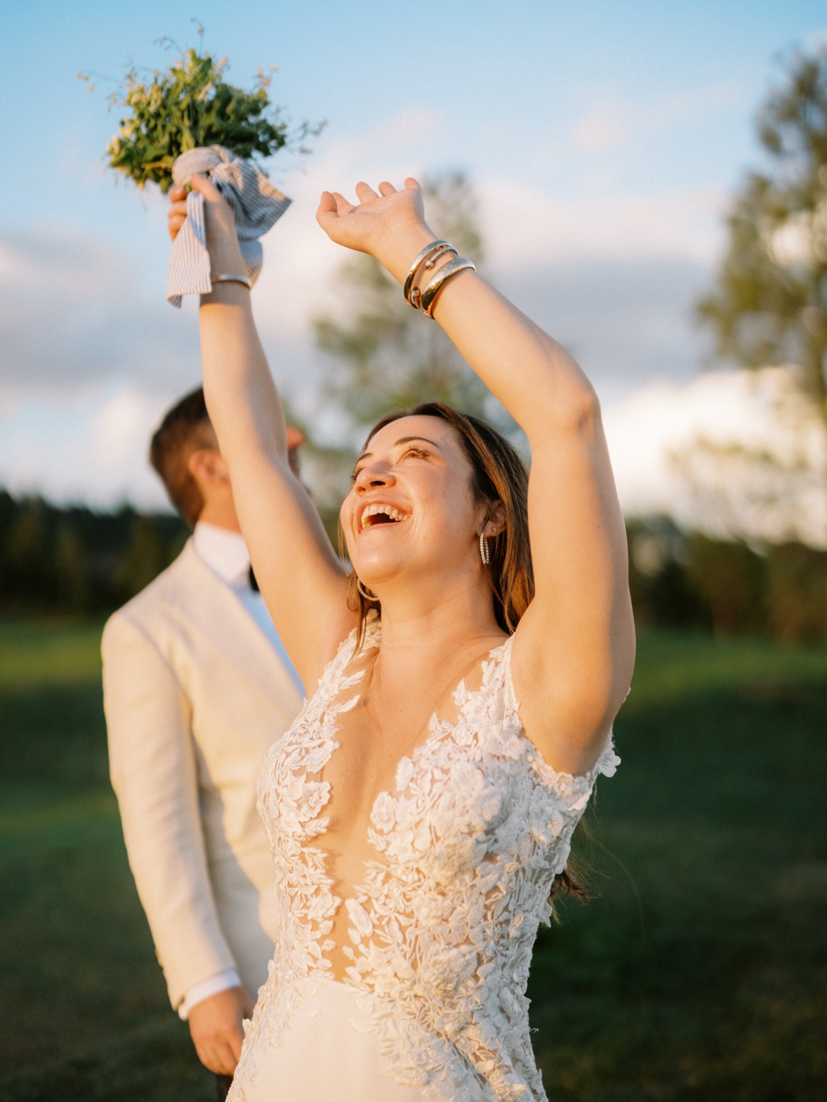 golden hour wedding photos