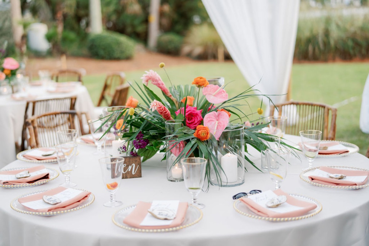 tropical wedding centerpieces