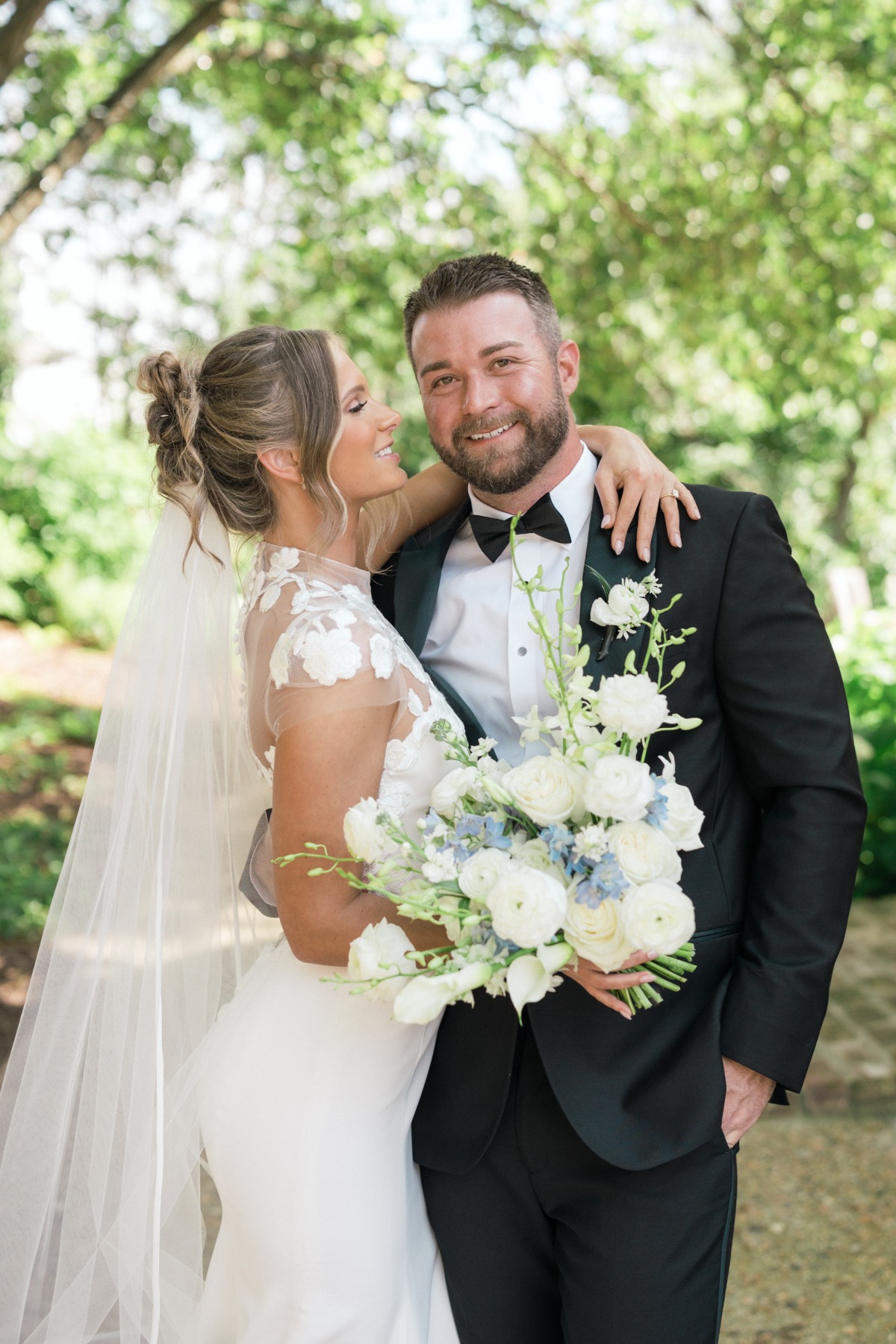 blue and white garden wedding inspiration