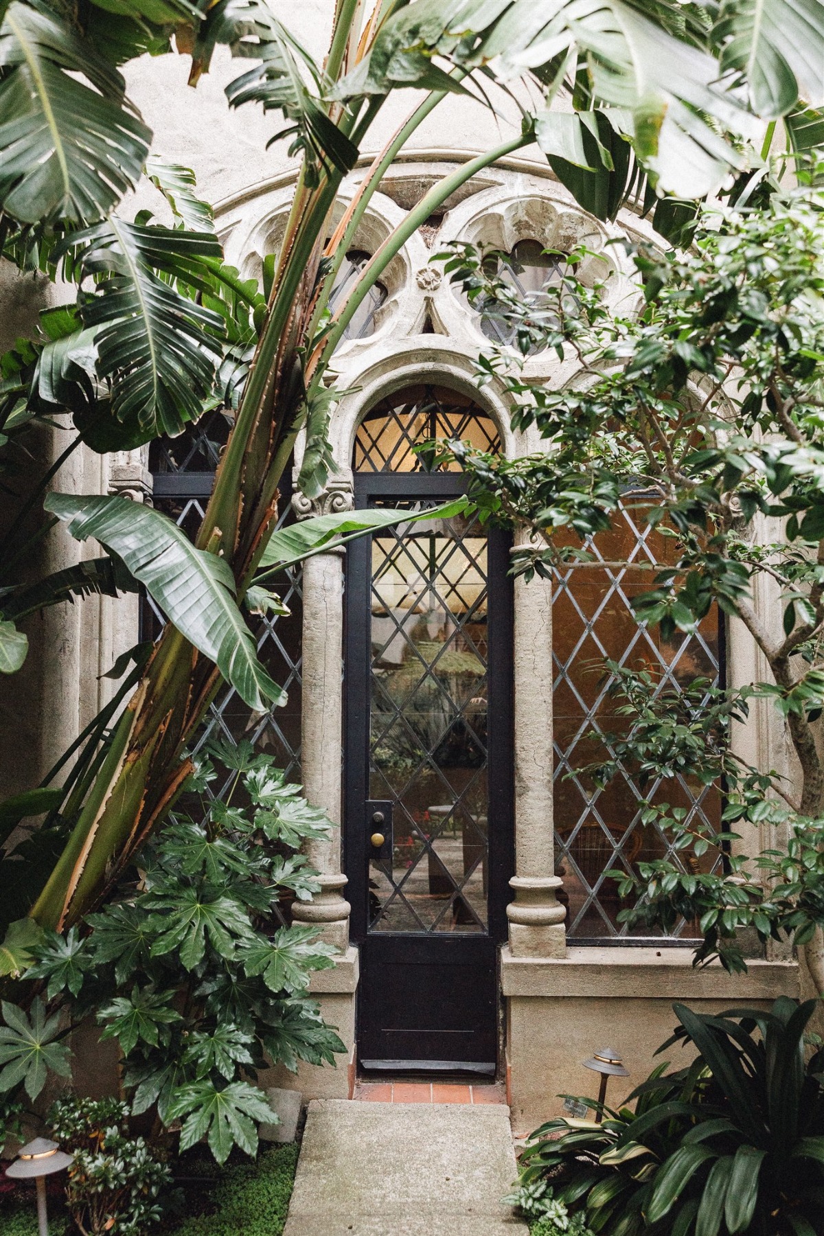 historic courtyard wedding venue