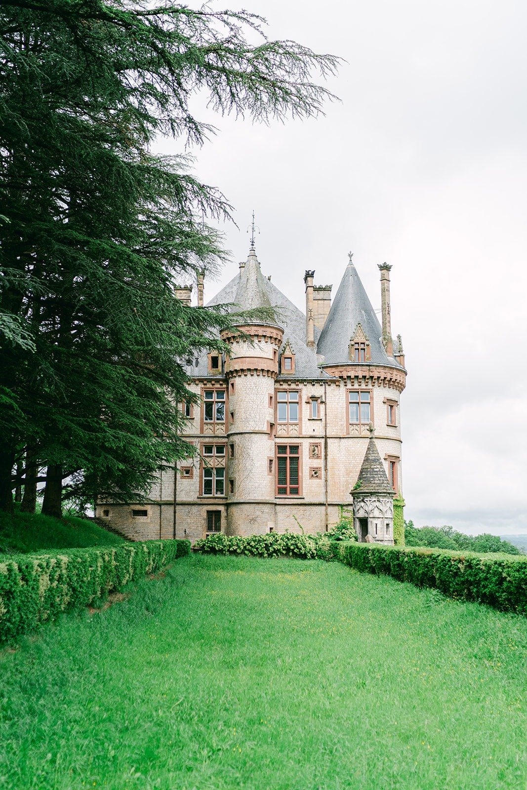 castle wedding venue in france