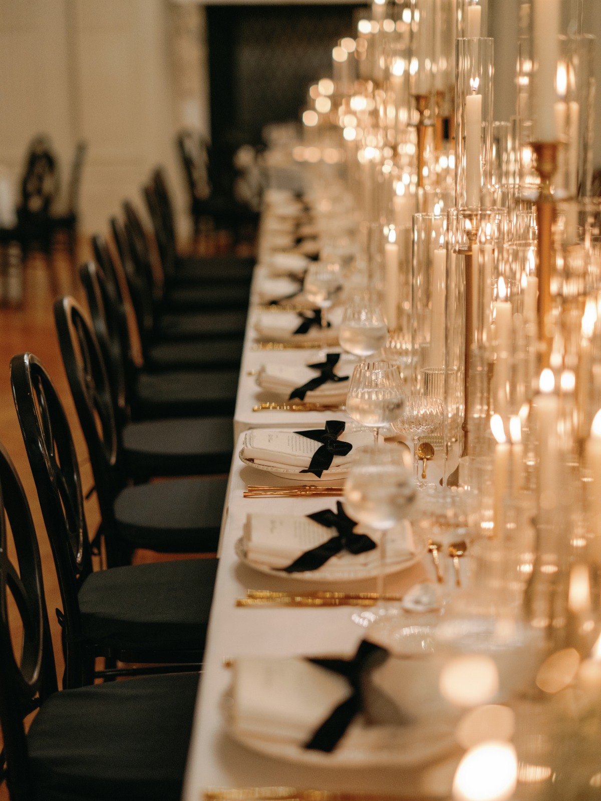  black and white wedding table design