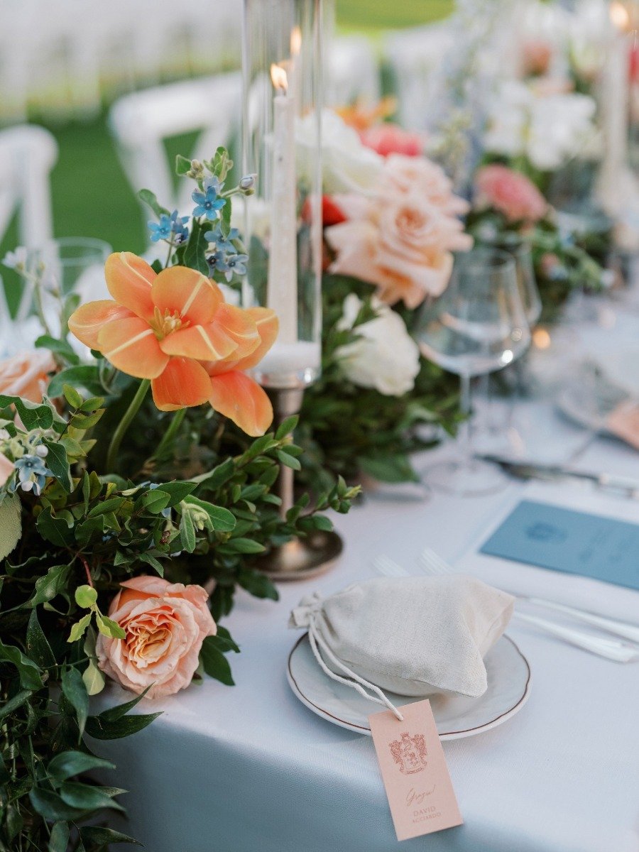 Pretty pastel wedding in Florence with a focus on tradition